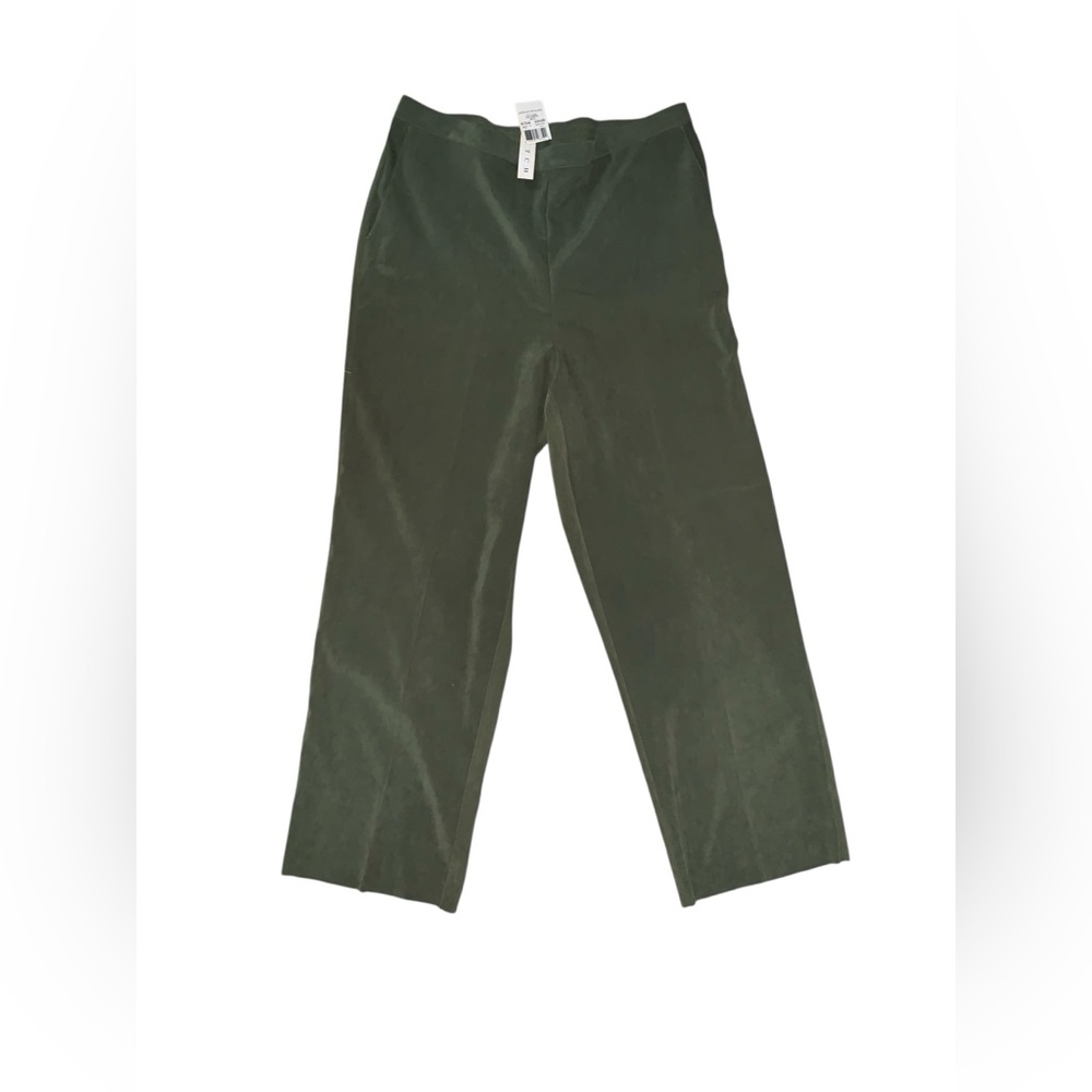 Alfred Dunner Women’s Elastic Waist Flat Front Pants – Size 16 – Olive Green
